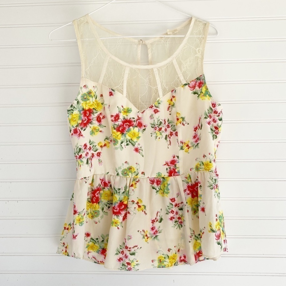 Under Skies Peplum Top Size M Floral Lace Yoke Sleeveless Cream Sweetheart